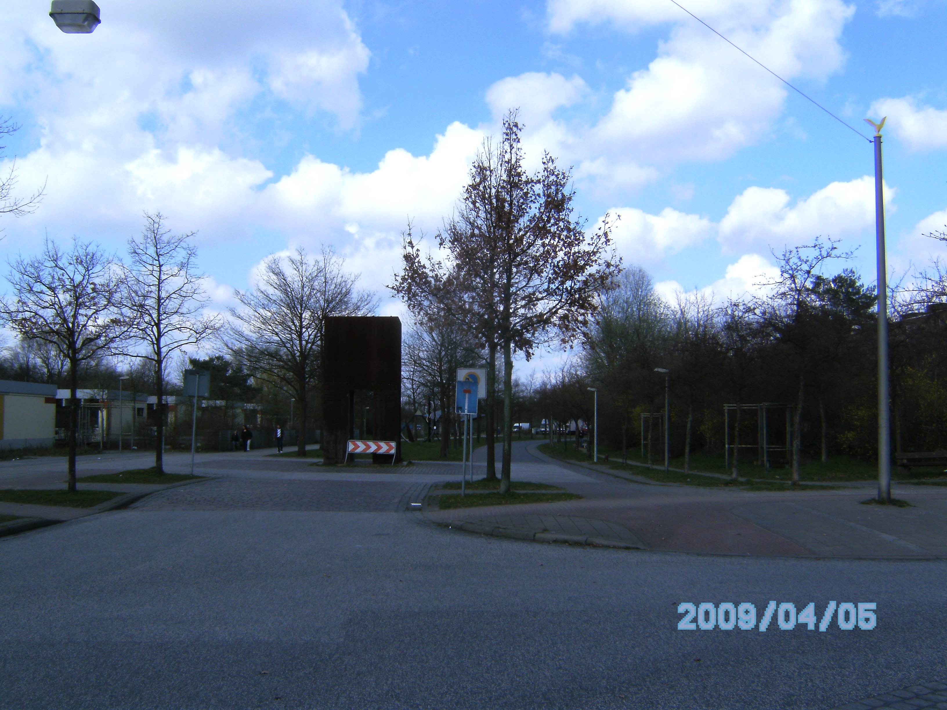 Kandinskyallee Tor der Begegnung